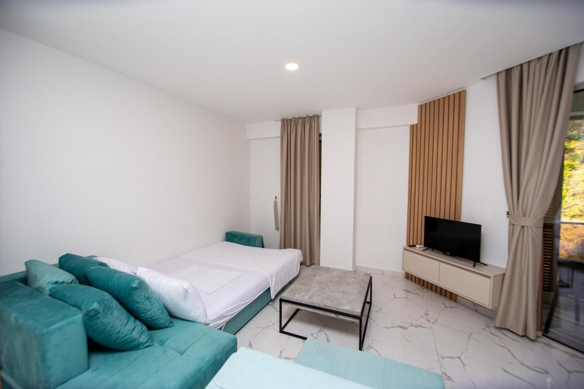 Aura Tower Aparments By In Property Rafajlovići Exterior foto