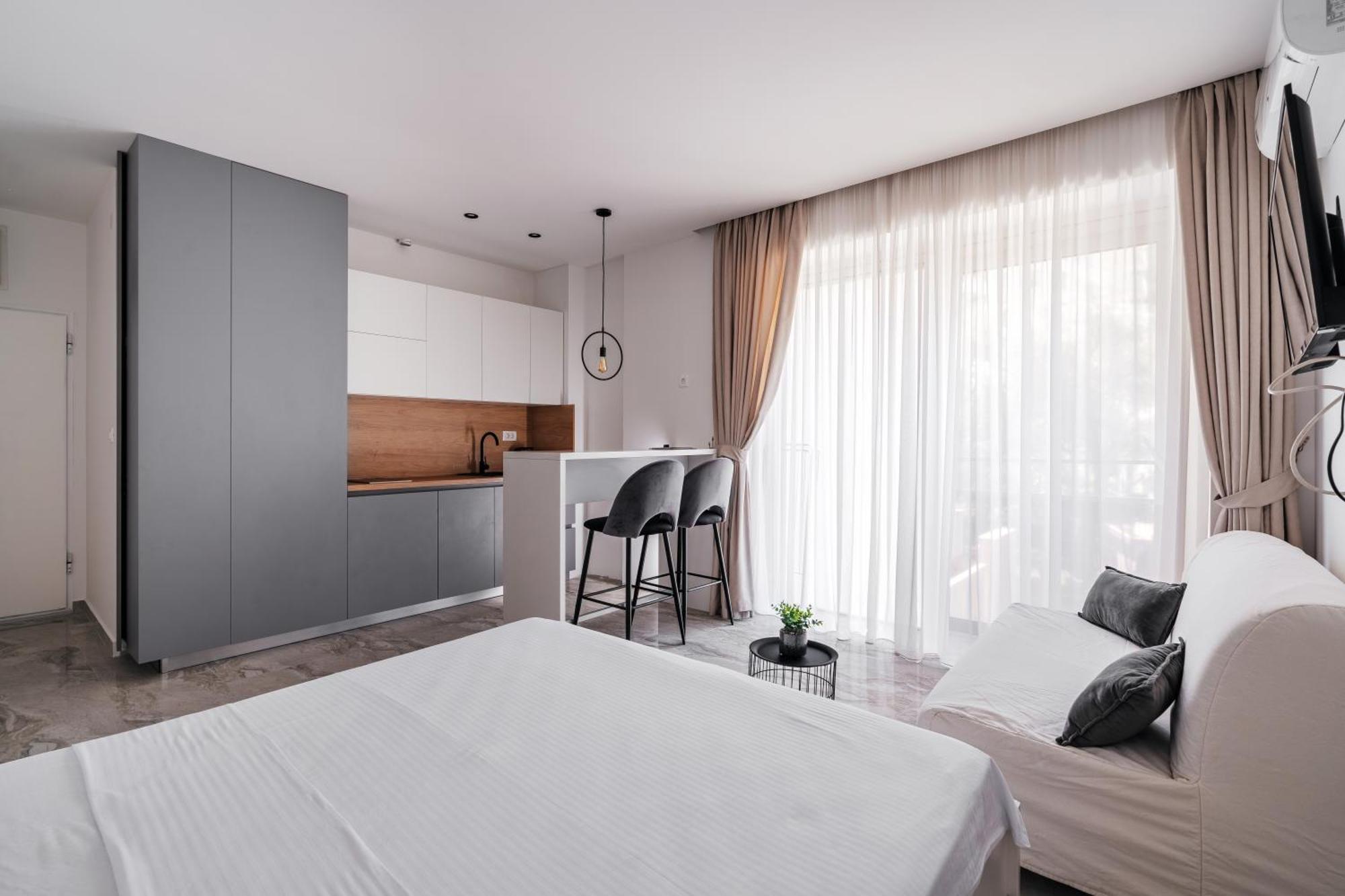 Aura Tower Aparments By In Property Rafajlovići Exterior foto