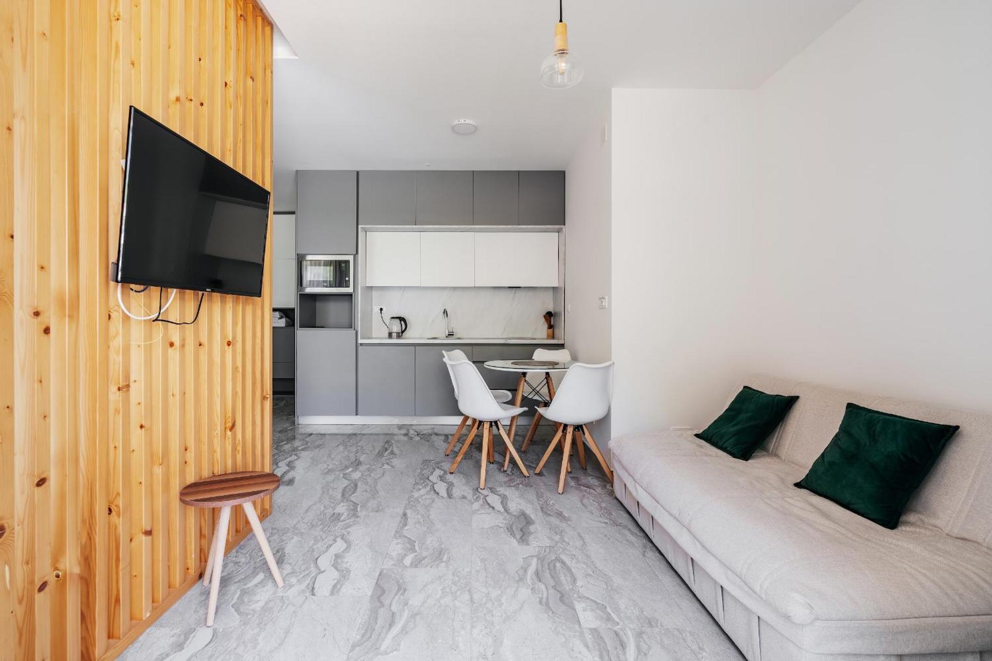 Aura Tower Aparments By In Property Rafajlovići Exterior foto