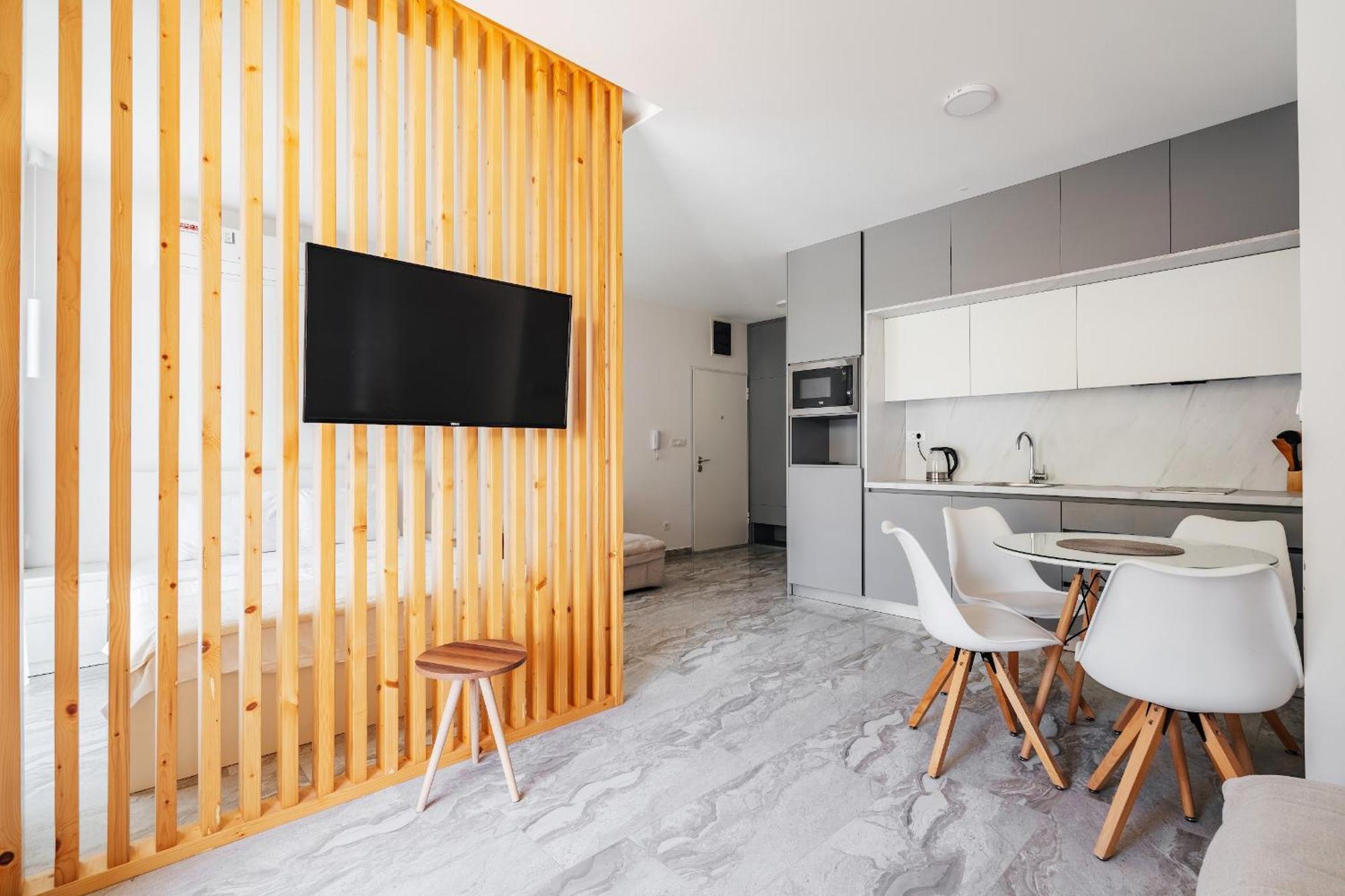 Aura Tower Aparments By In Property Rafajlovići Exterior foto